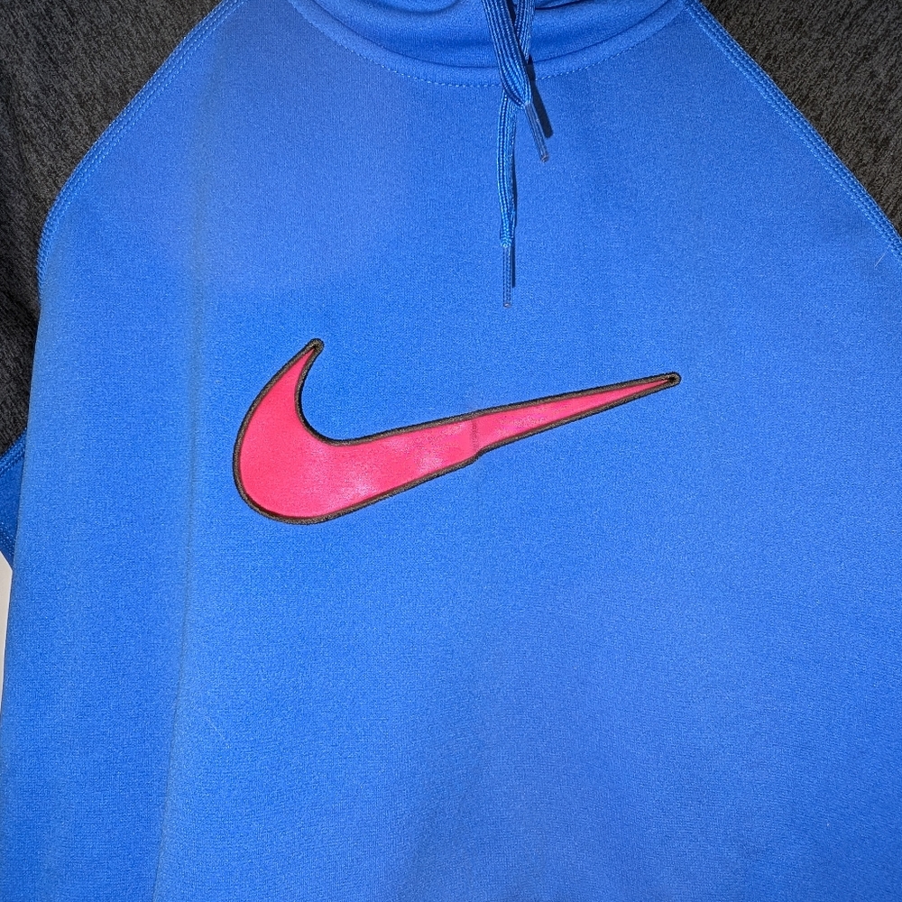 NIKE‎ Women's Therma-Fit Hoodie size Large - Picture 3 of 7